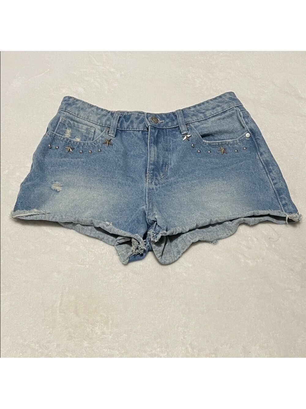 Austin Landing High Rise Star-Studded Distressed Denim Women's Shorts 7/28
